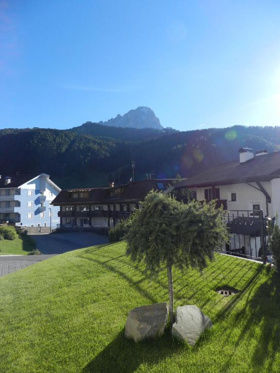 Garni Hotel Mezdi Selva di Val Gardena Zewnętrze zdjęcie